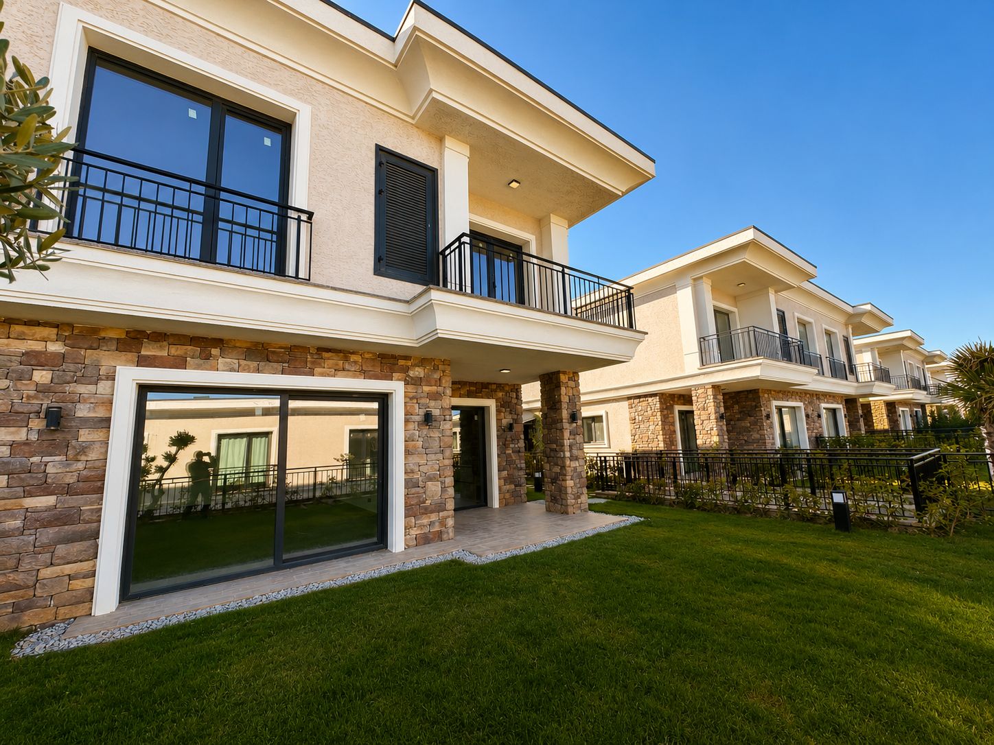 Alya Bahçe satılık lüks villa Bahçeşehir 11 Alya Bahçe satılık lüks villa Bahçeşehir