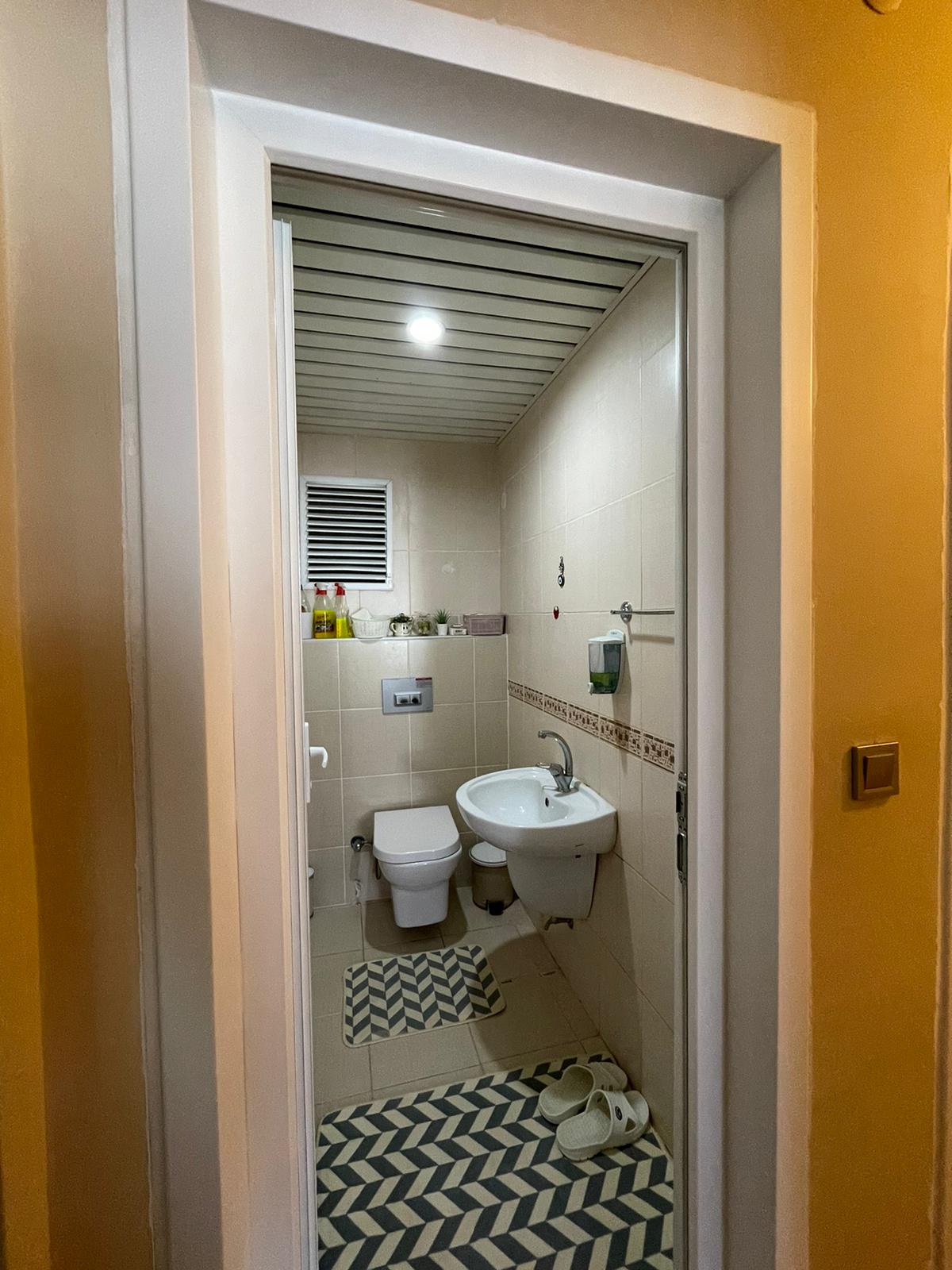 Bahçeşehir Kiptaş Örnek Evleri.6 Temiz ve düzenli bir banyo.