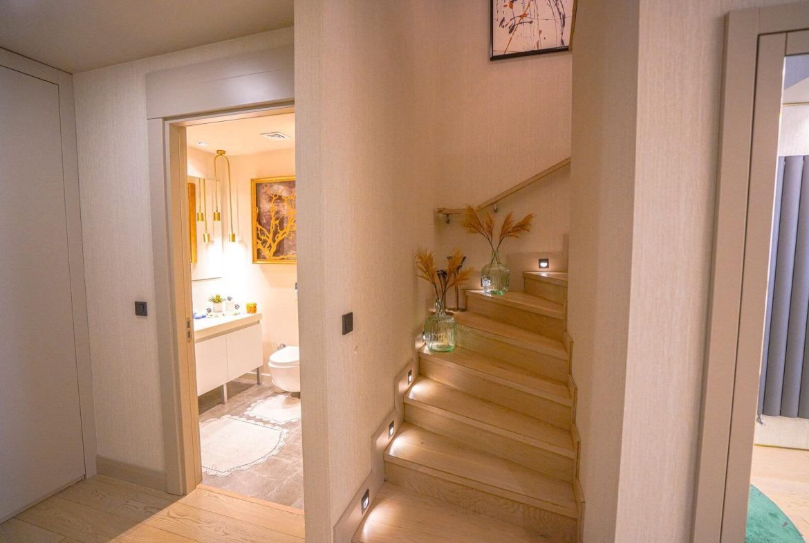 Bahçeşehir Eston Şehir Koru bahçeli villa