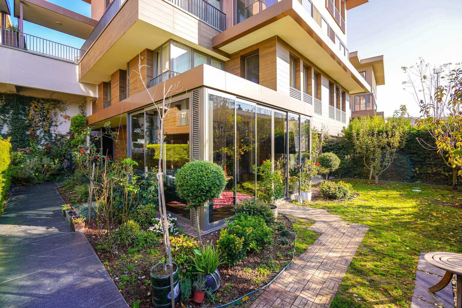 Eston Şehir Koru satılık villa Bahçeşehir Eston Şehir Koru satılık villa Bahçeşehir