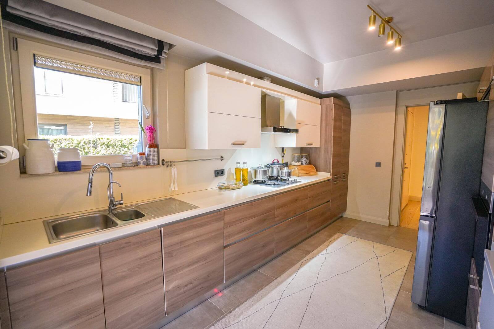 Bahçeşehir Eston Şehir Koru bahçeli villa Bahçeşehir Eston Şehir Koru bahçeli villa